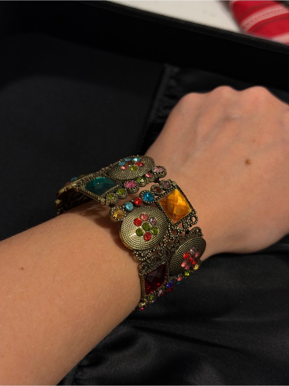 Vintage Expandable Panel Bracelet | Colorful Rhinestones | Statement Jewelry - Picture 9 of 10